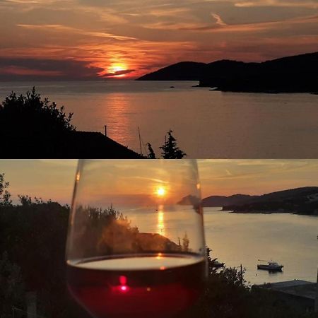 Sunset House With Seaview Appartement Hvar Town Buitenkant foto